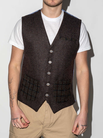 BROWN VEST WITH CONTRAST POCKETS