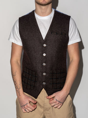 BROWN VEST WITH CONTRAST POCKETS